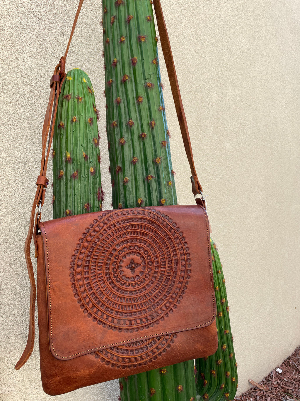 Large Saddle Crossbody